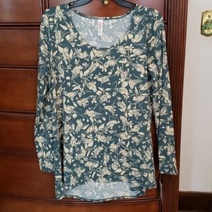 LuLaRoe long sleeve shirt. Never worn, tags still